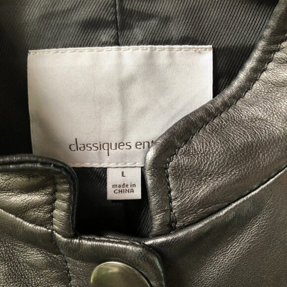 Like New Classiques Entier Luxurious Black Leather Jacket - Women's Large - Picture 3 of 9